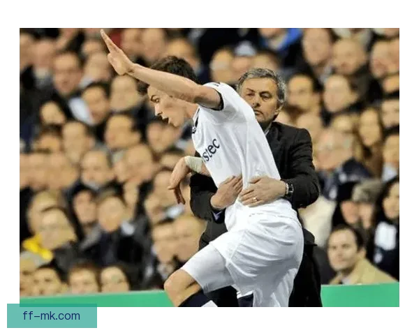 贝尔皇马后期沉迷高尔夫引发球迷和媒体广泛争议